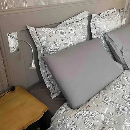 Semesterbostad L'oiseliere ------- Nul Part Ailleurs Loix